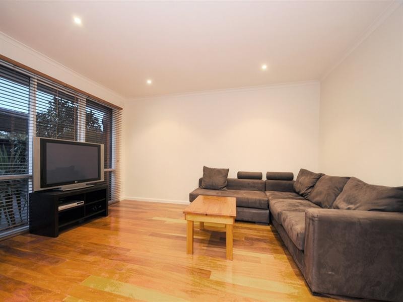 2/403 Nepean Highway, Mordialloc VIC 3195