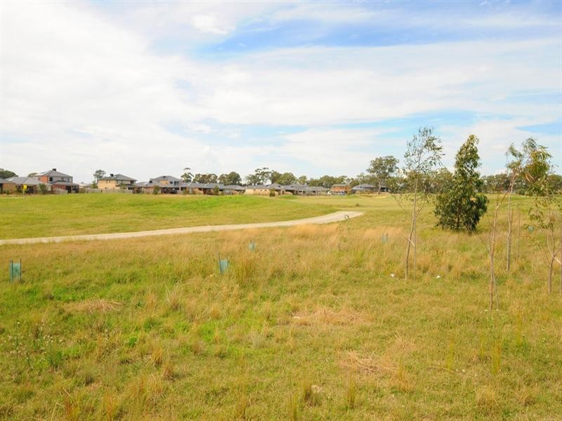 47 Sandarra Boulevard, Sandhurst VIC 3977