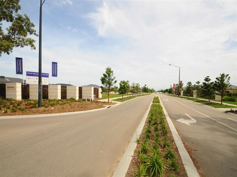 47 Sandarra Boulevard, Sandhurst VIC 3977