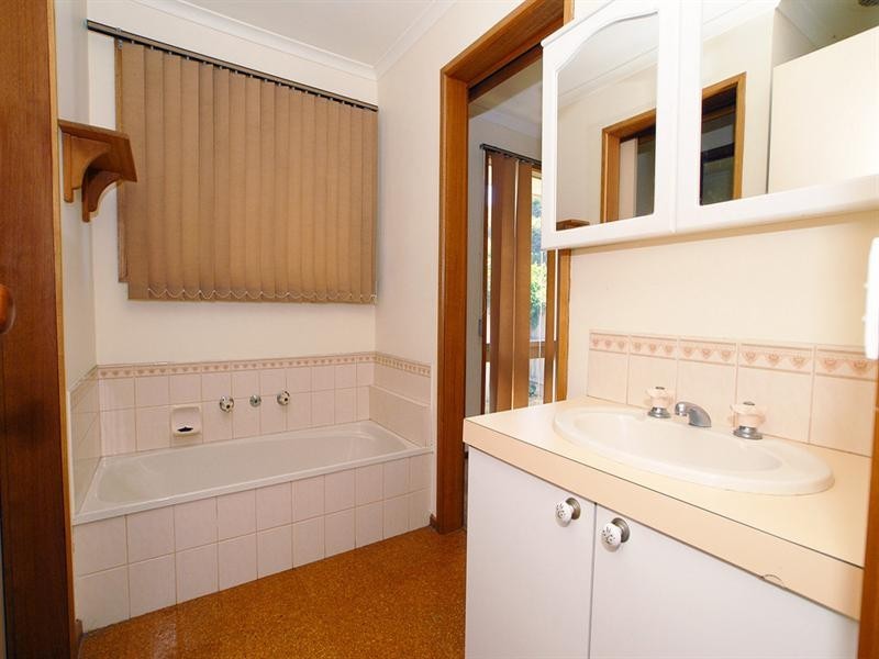 2/7 Ivan Avenue, Edithvale VIC 3196