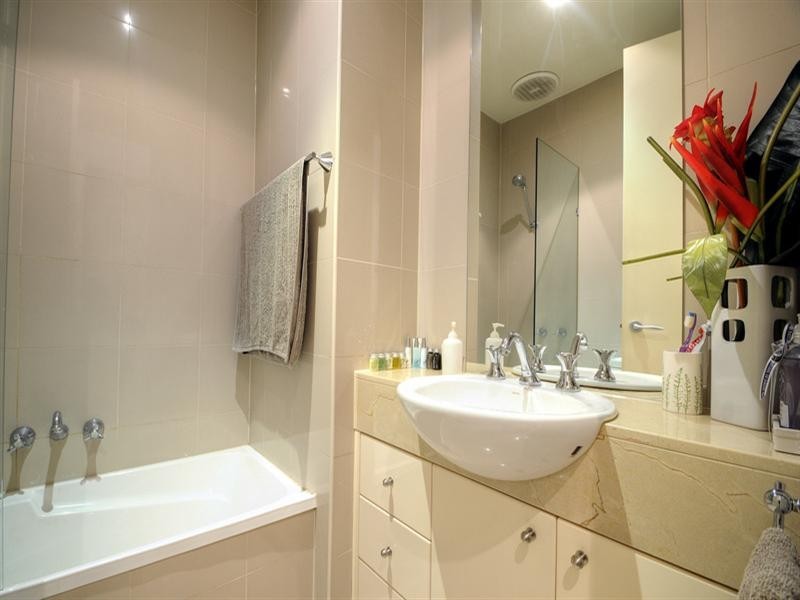 6/521 Hampton Street, Hampton VIC 3188