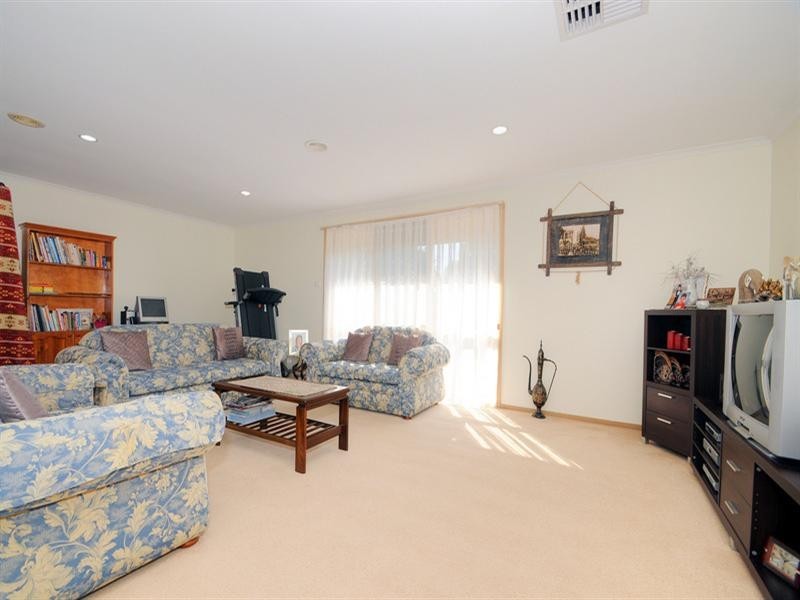 12 Ghiran Close, Aspendale Gardens VIC 3195