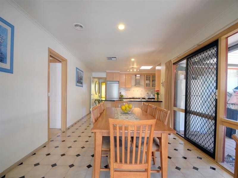 12 Ghiran Close, Aspendale Gardens VIC 3195