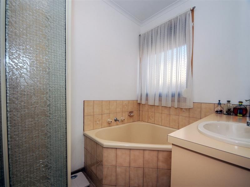 12 Ghiran Close, Aspendale Gardens VIC 3195