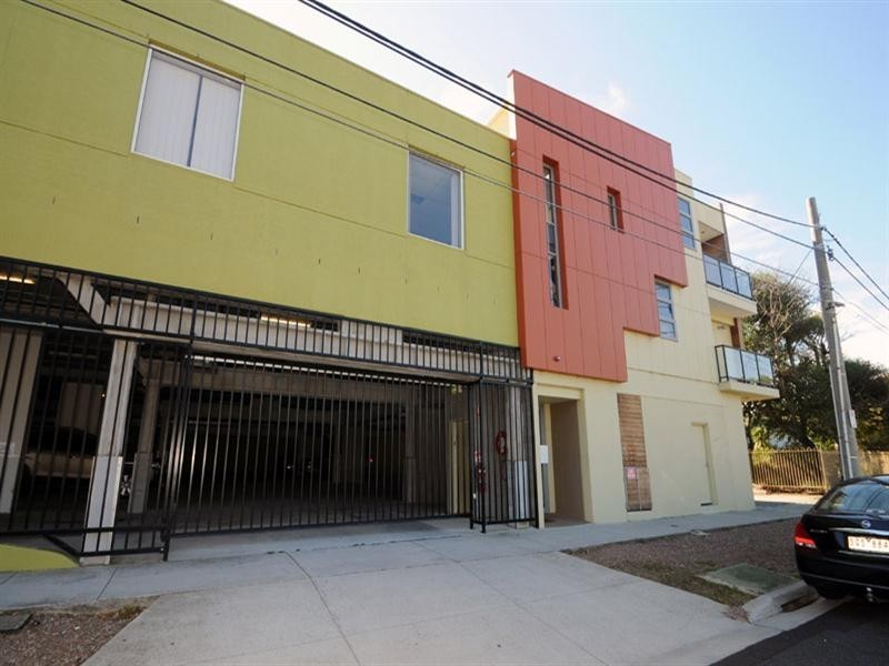 11/250 Charman Road, Cheltenham VIC 3192