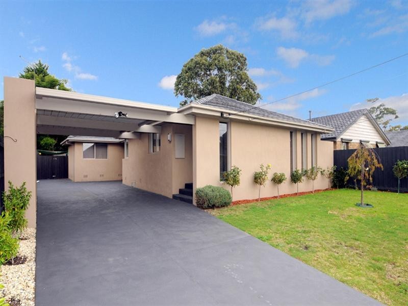 24 Kinsale Street, Seaford VIC 3198