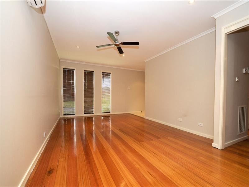 24 Kinsale Street, Seaford VIC 3198