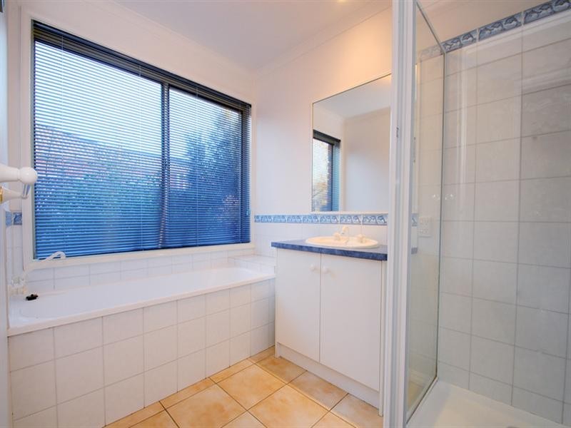 4 Hyland Street, Mordialloc VIC 3195