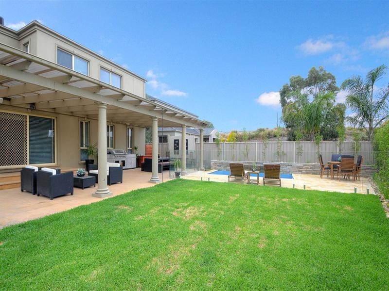 4 Hoysted Close, Mordialloc VIC 3195