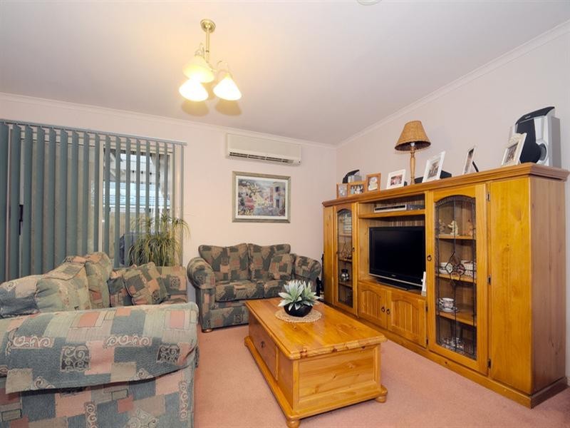 71 Nurten Parade, Aspendale Gardens VIC 3195