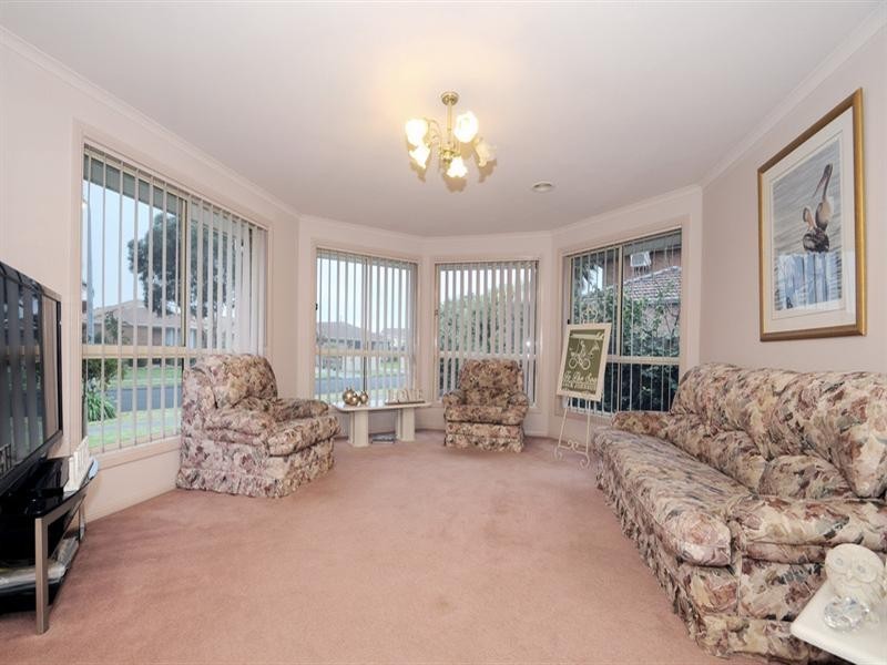 71 Nurten Parade, Aspendale Gardens VIC 3195