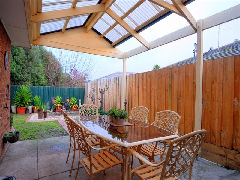 71 Nurten Parade, Aspendale Gardens VIC 3195