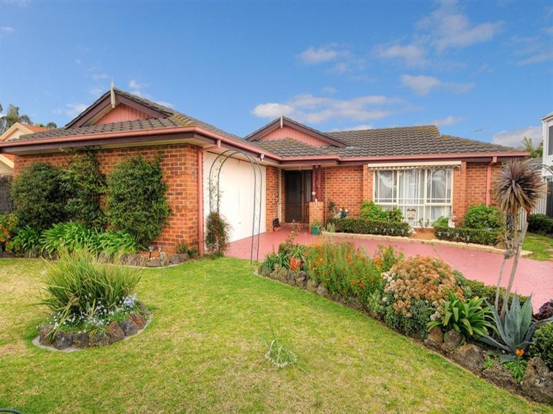 64 Branagan Drive, Aspendale Gardens VIC 3195