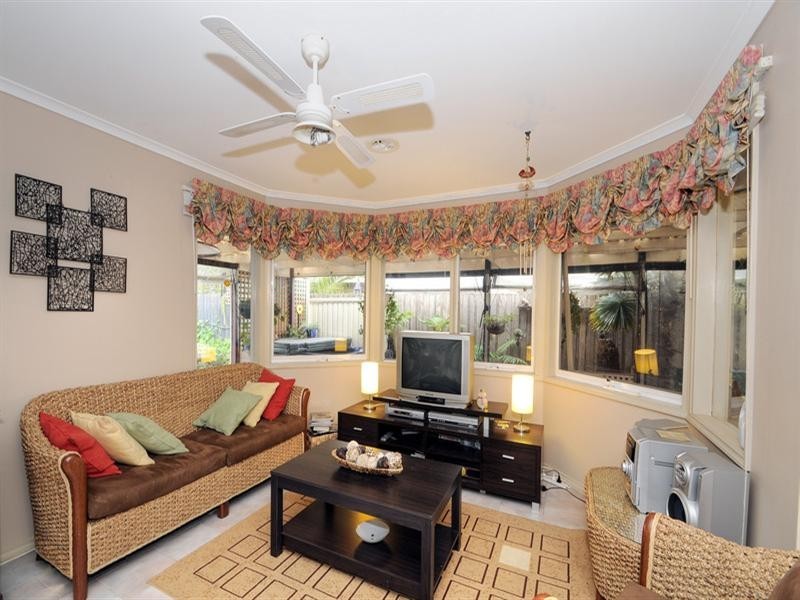 64 Branagan Drive, Aspendale Gardens VIC 3195