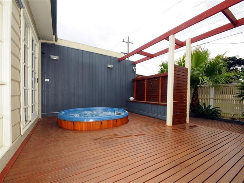61 Keith Avenue, Edithvale VIC 3196