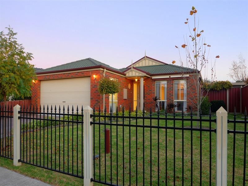 4 Hyland Street, Mordialloc VIC 3195
