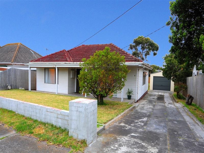 8 Lewellin Grove, Carrum VIC 3197