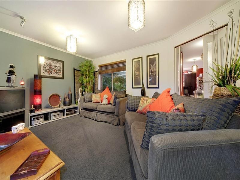 21 Kerr Crescent, Aspendale Gardens VIC 3195