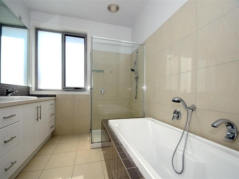 17 Reys Close, Mordialloc VIC 3195