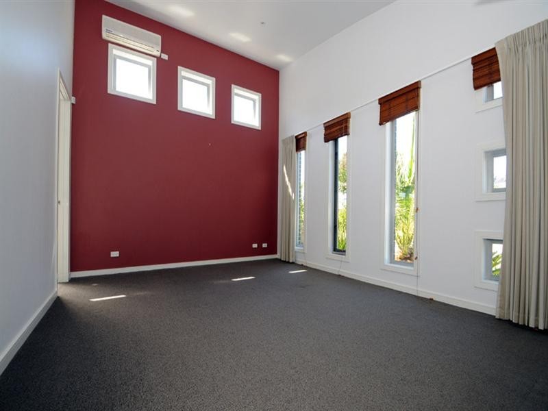 17 Reys Close, Mordialloc VIC 3195