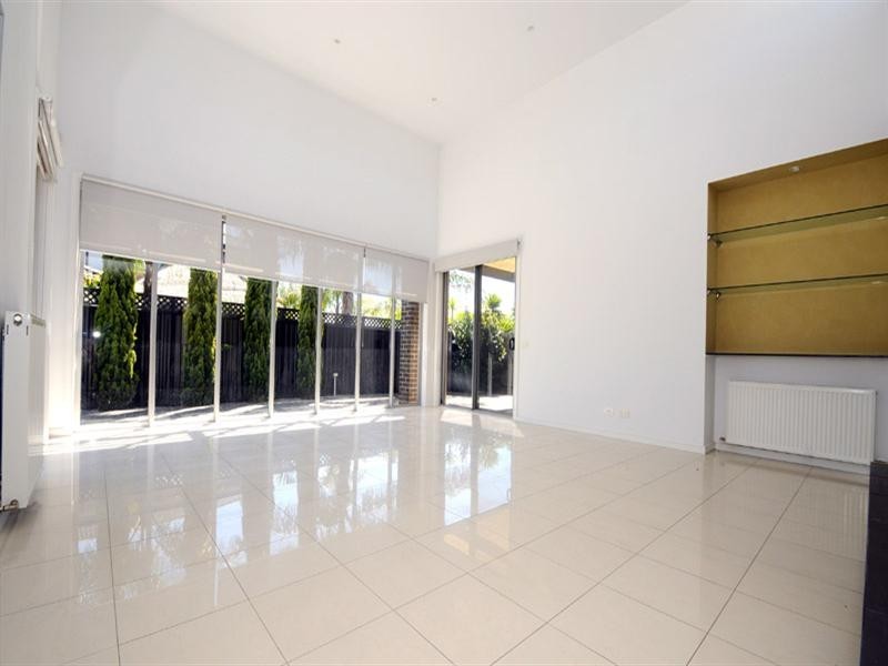 17 Reys Close, Mordialloc VIC 3195