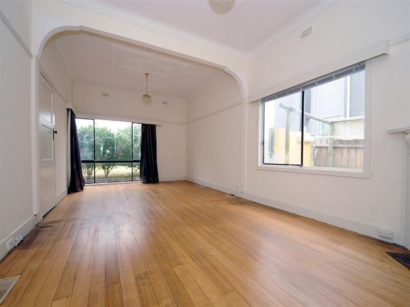 24 Nepean Highway, Aspendale VIC 3195