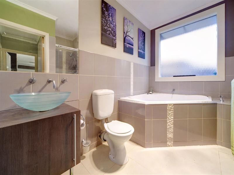 12 Connewarra Avenue, Aspendale VIC 3195