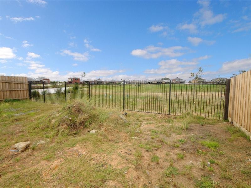 47 Sandarra Boulevard, Sandhurst VIC 3977