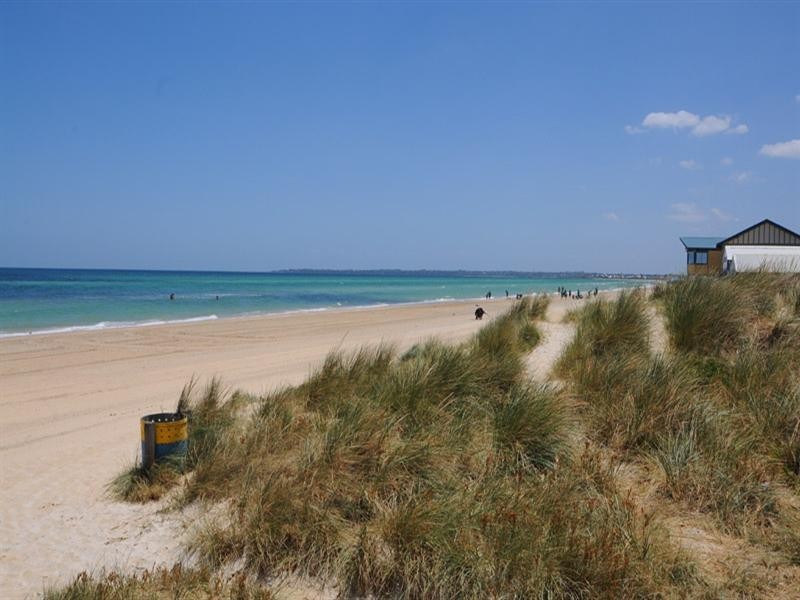 4/8 Bank Road, Edithvale VIC 3196