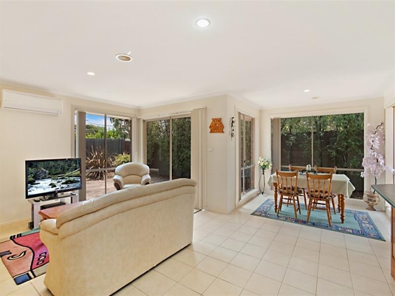 17 Affinity Close, Mordialloc VIC 3195