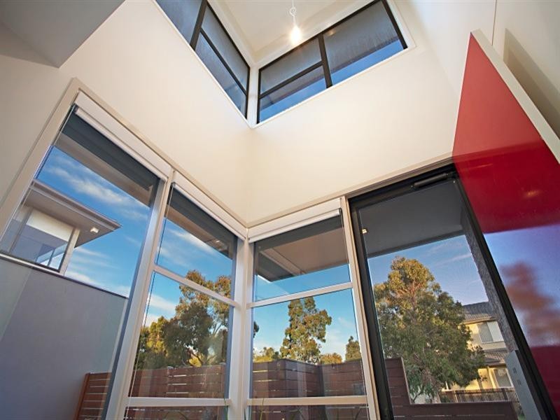 25 Barton Drive, Sandhurst VIC 3977