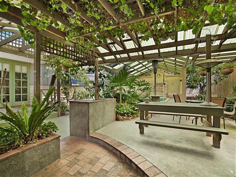 8 Nepean Highway, Aspendale VIC 3195