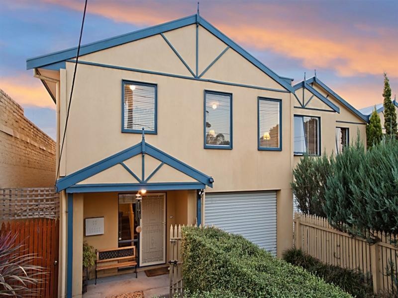 3 Warren Road, Mordialloc VIC 3195