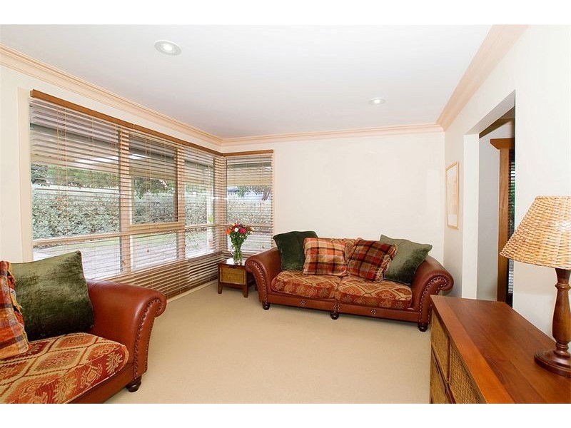 35 McSwain Street, Parkdale VIC 3195