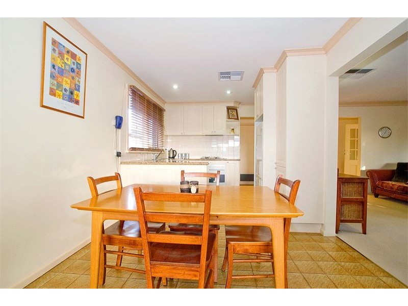 35 McSwain Street, Parkdale VIC 3195