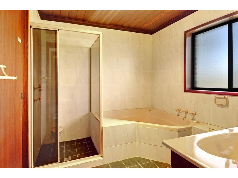135 North Kiama Drive, Kiama Downs NSW 2533
