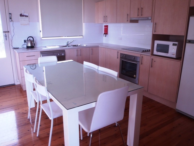 2 Towns Street, Shellharbour NSW 2529