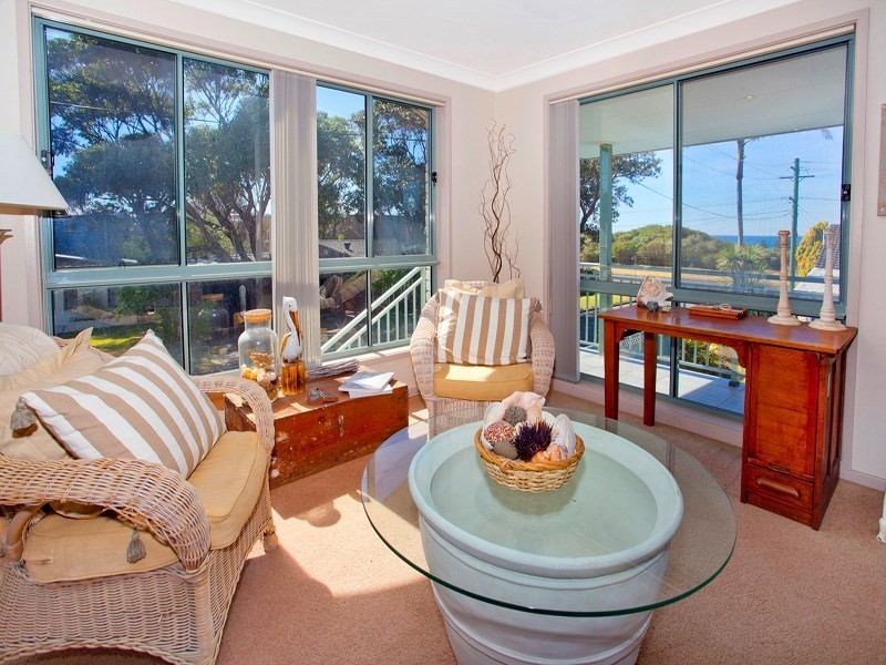 24 Kurrawa Avenue, Kiama Downs NSW 2533