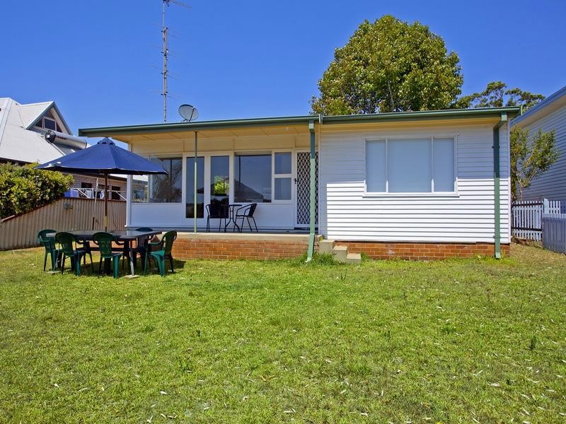 92 Charles Avenue, Minnamurra NSW 2533
