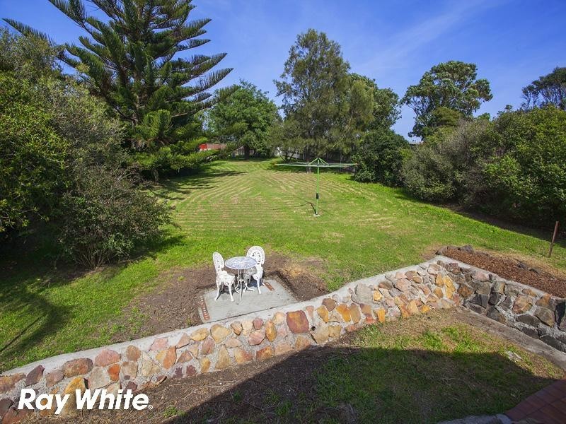 82 Barton Drive, Kiama Downs NSW 2533