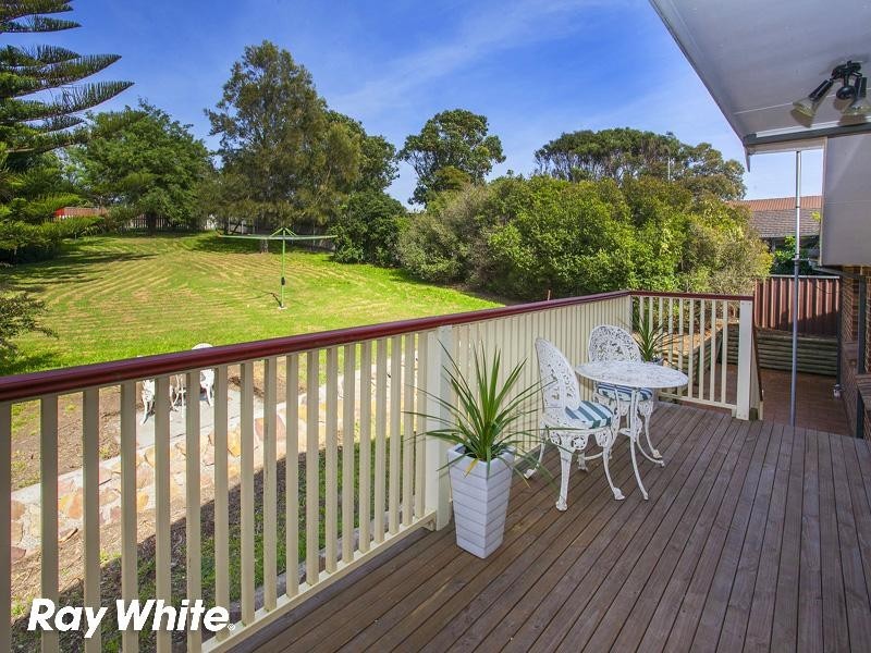 82 Barton Drive, Kiama Downs NSW 2533