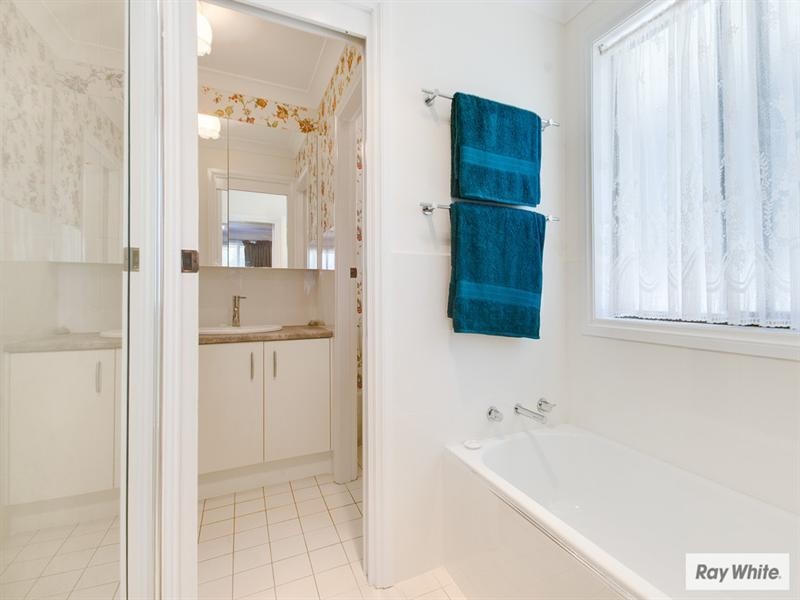 25 Cunningham Street, Kiama Downs NSW 2533