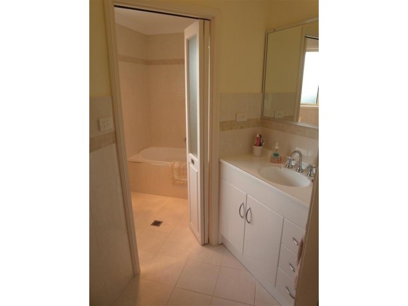 20 Tarrant Avenue, Kiama Downs NSW 2533