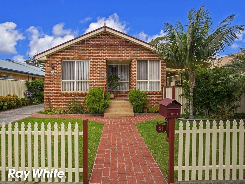 1/51 Griffiths Street, Oak Flats NSW 2529