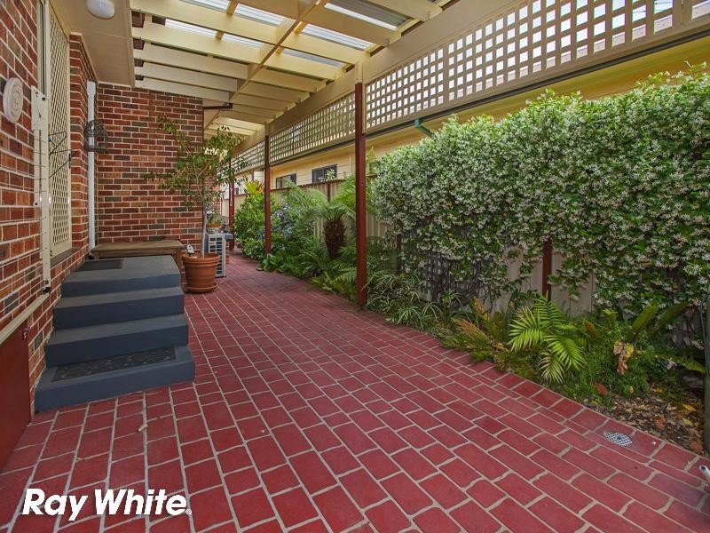 1/51 Griffiths Street, Oak Flats NSW 2529
