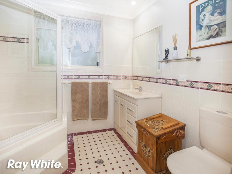 1/51 Griffiths Street, Oak Flats NSW 2529