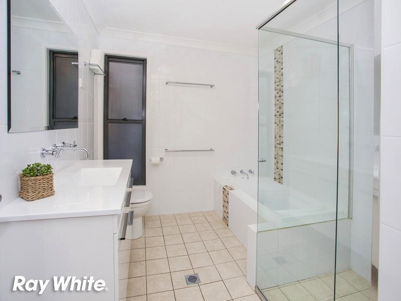 36 Anembo Crescent, Kiama Heights NSW 2533