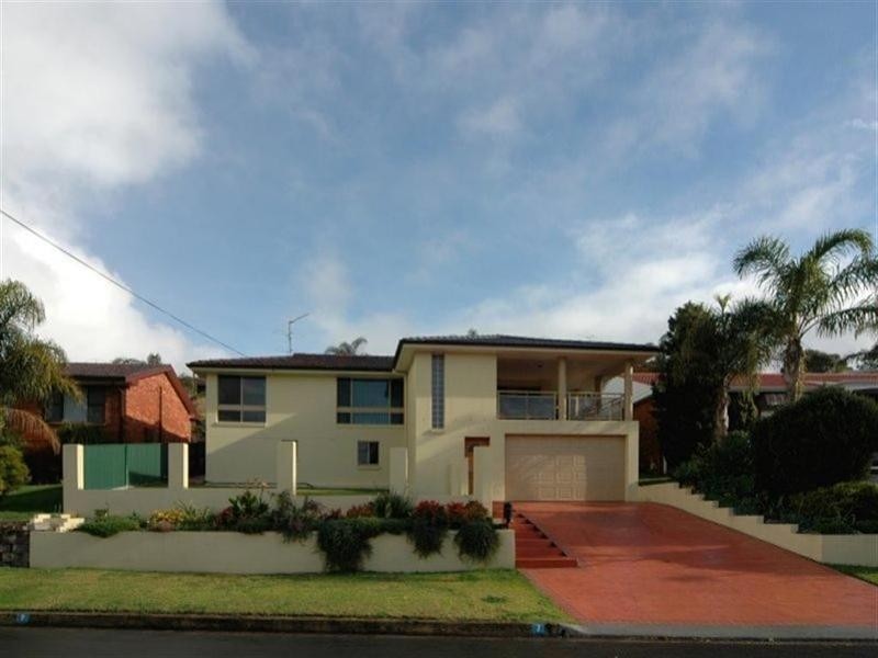 7 Porter Avenue, Mount Warrigal NSW 2528