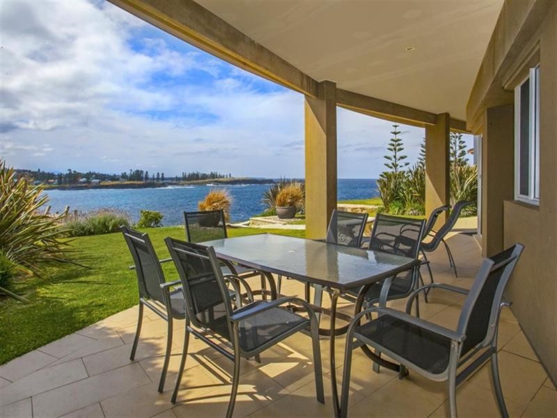 2/7 Gwinganna Avenue, Kiama NSW 2533