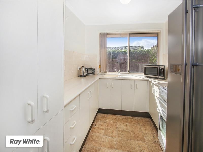 20 Fields Drive, Albion Park NSW 2527